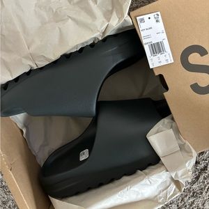 Adidas Yeezy Slides Dark Onyx size 12